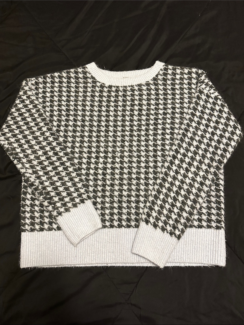 LOFT Black & White Houndstooth Crewneck Sweater